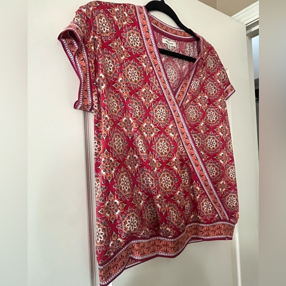 Max Studio Designer Women's Red Patterned Wrap Blouse Size Medium - Picture 12 of 15